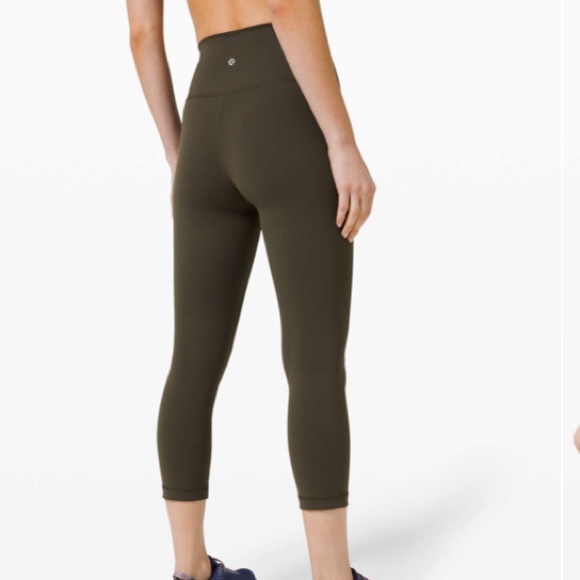 Lululemon Wunder Train Highrise Crop 2 